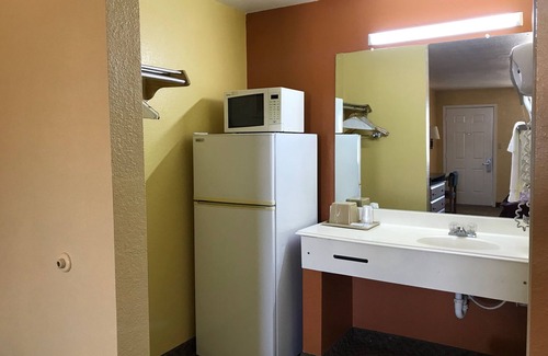 Harker Heights Hotel | Heights Inn
