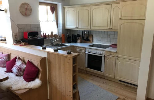 Schwangau Condo | Heile Welt - High-quality furnished vacation apartment with castle view