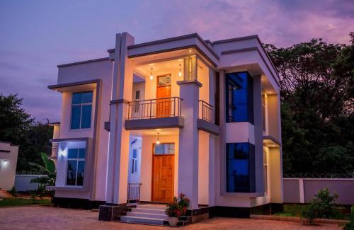Kahe Hotel | Heim Villa