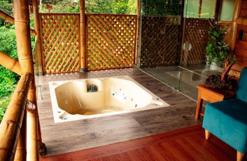 Canelos Villa | Heimatlos Bamboo Suites