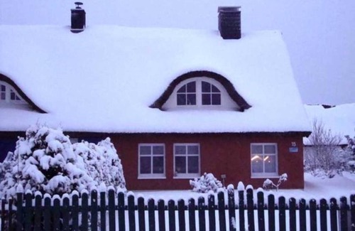 Monkebude Apartment | Heinrich, Lothar Holiday home with WLAN near the water - Holiday home
