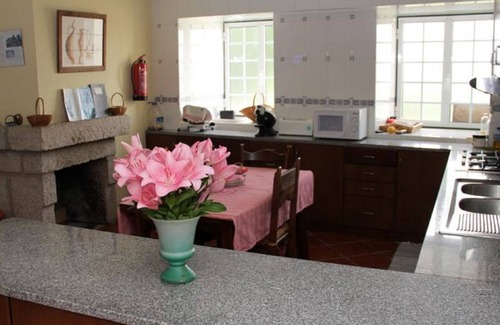 Vila Ruiva Cottage | Heirs of Julio Gomes Junior Paricio