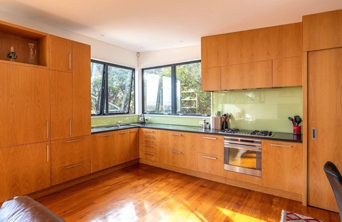 Waiheke Island House | Hekerua Heights | Stay Waiheke
