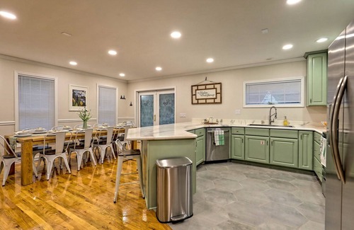 Sautee Nacoochee House | Helen Oktoberfest | Game Room & Fire Pit