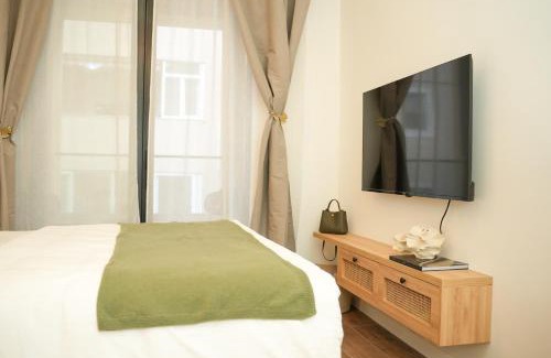 Skaljari Apartment | Helen studio apartment
