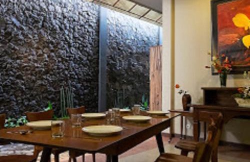 Klojen House | Helena Guest House