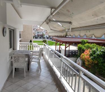 Agia Triada Apartment | Helena's Apartment 2 Agia Triada
