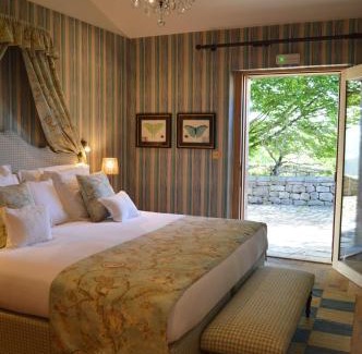 Puente Viesgo Hotel | Helguera Palacio Boutique & Antique
