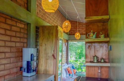 Mawanella Cabin | Heliconia Ledge