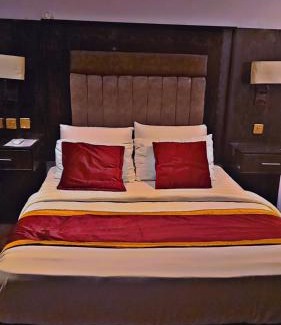 Ayon Hotel | Helin Terrace Hotel