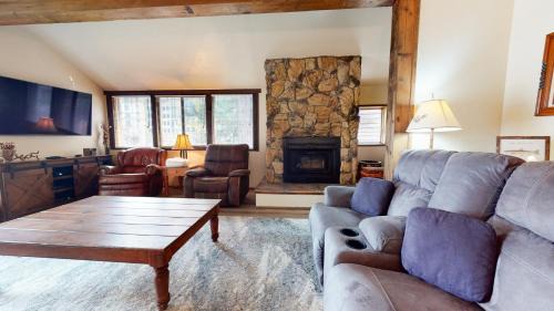 Mammoth Lakes Apartment | Helios North #5 Condo