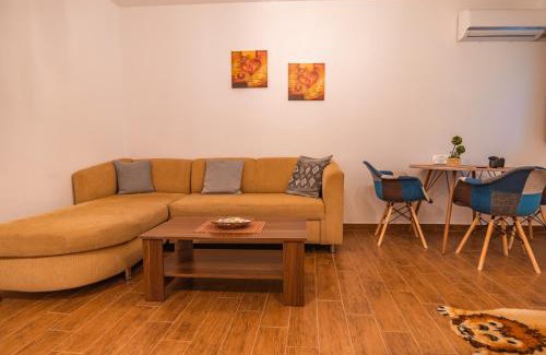 Faliraki Apartment | Helios Red & Blue