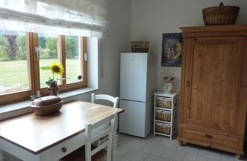 Eckersdorf Apartment | Helle Einliegerwohnung (80 m2) vor den Toren Bayreuths mit kostenfreiem WLAN