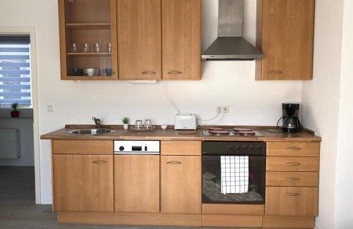 Laar Apartment | Helle Ferienwohnung an der Rheinpromenade 50 qm