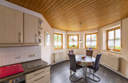 Stornstein Apartment | Helle, freundliche, 75qm große Fewo im EG mit separatem Eingang