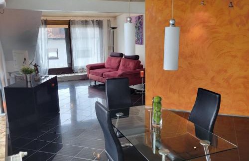 Philippsburg Apartment | Helle gemütliche DG Wohnung, 88qm, klimatisiert