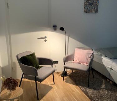 Munchen District Apartment | Helle Souterrainwohnung mit Komfort