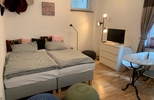 Munchen District Apartment | Helle Souterrainwohnung mit Komfort