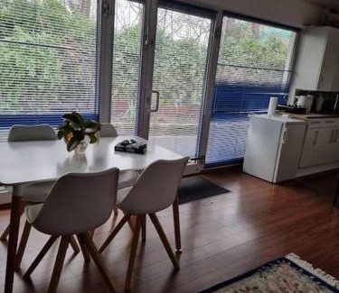 Ellener Feld Apartment | Helles Appartment