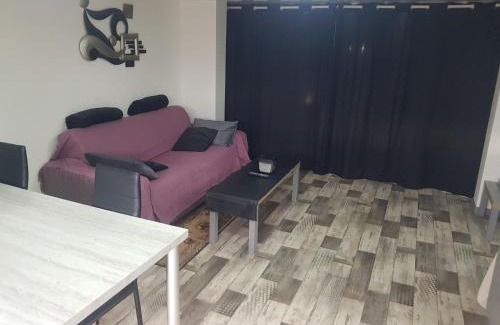 Paroisse Saint-Augustin-de-Chaux Apartment | hello dole