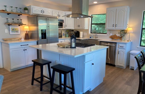 Ragland House | Hello Lake Escape !