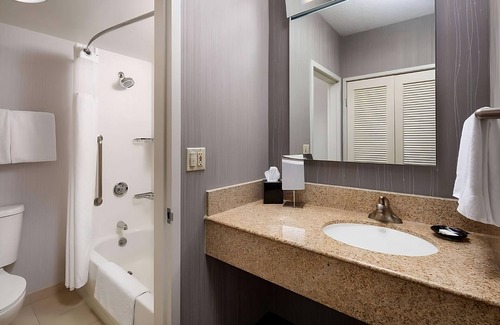 Laguna Hills Hotel | Hello Orange County! 3 Modern Spacious Suites to Relax and Enjoy!