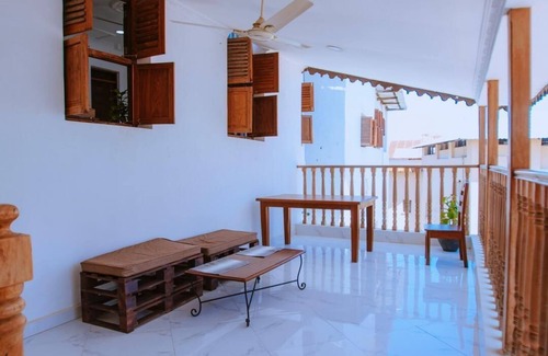 Stone Town House | Hello Rafiki House