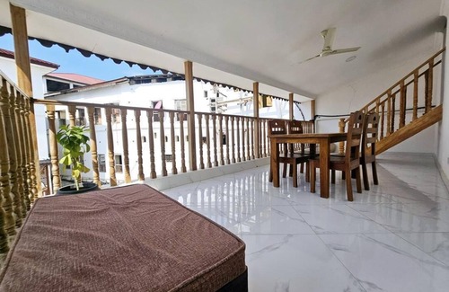 Stone Town House | Hello Rafiki House