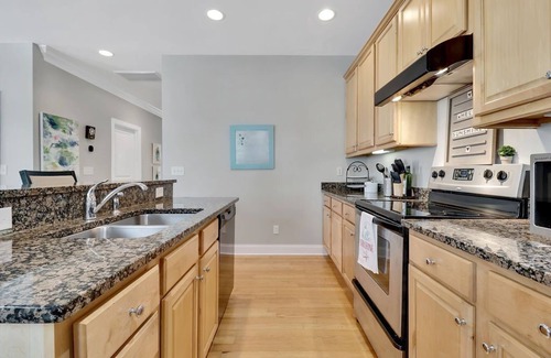 Southport House | Hello Sunshine Townhome