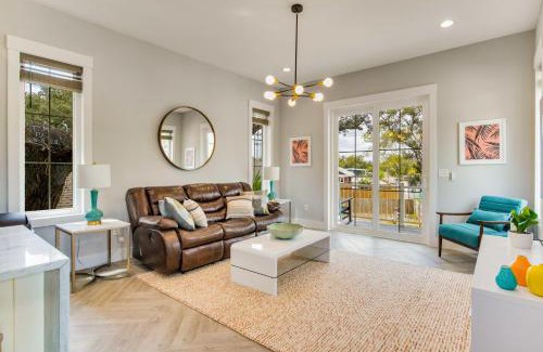 Tradewinds House | Hello Sunshine