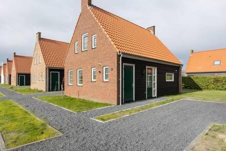 Ossenisse House | Hello Zeeland - Vakantiewoning Knuitershoek 88
