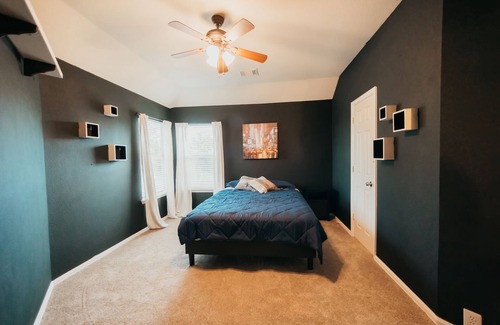 Helotes House | Helotes House welcomes you! Come to a spacious home in the suburbs of the city.