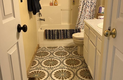 Collister Apartment | Help a Stay-At-Home-Mom Support Her Family! Dog Friendly!