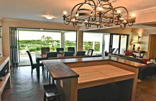 Dwarskersbos Villa | Hemel op Aarde Villa