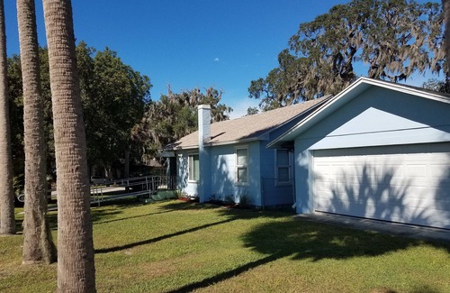 New Port Richey House | Hemingway Cottage right on the Pithlacootee River