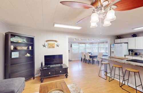 Fort Morgan Pines House | Hemingway's Hideaway