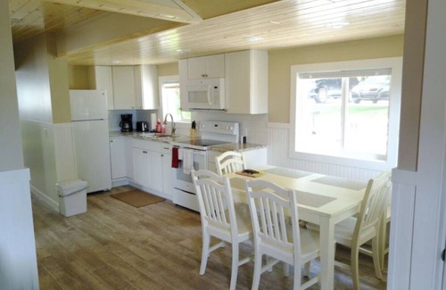 Ludington Cottage | HEMLOCK - Grace Landing Cottages With Stunning Sunsets Over Hamlin Lake