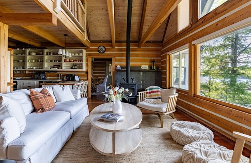 Seguin Cottage | Hemlock Hideaway Waterfront, Games Room, Hot Tub