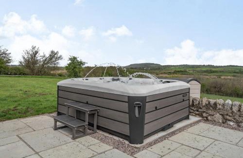 Llangefni House | Hen Hafod