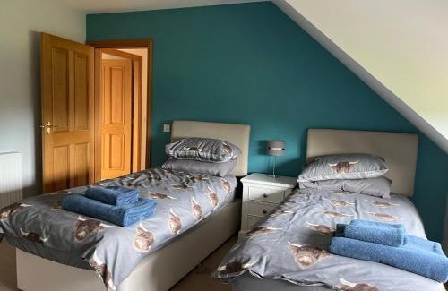 Montrose House | Hen Pen