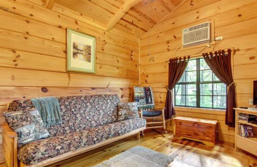 Hendersonville House | Hendersonville Cabin Near Hiking and Waterfalls!