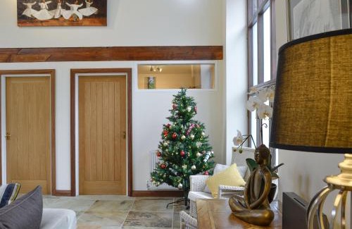 Abergynolwyn House | Hendre Barn Mawr
