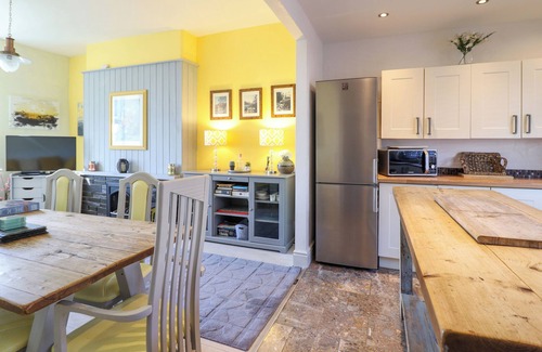 Rhiwbryfdir House | HENDRE, pet friendly, with open fire in Blaenau Ffestiniog