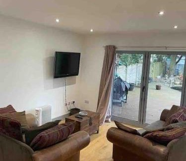 Lincoln Apartment | Hendrix’s cottage