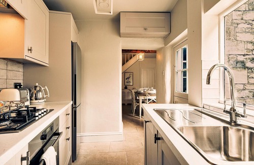 Rodborough Cottage | Hendy Cottage