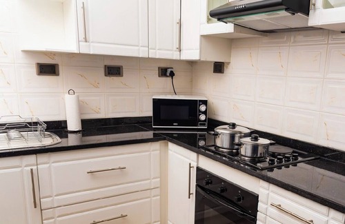 Mbare West House | Henley Cottage(Borehole,Solar,Wifi)