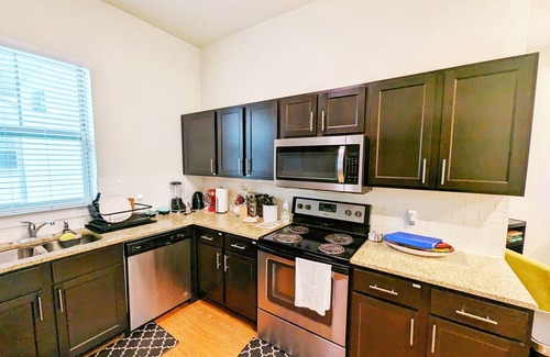 Round Rock Condo | Henna2BD2B Condo Pool Furnished