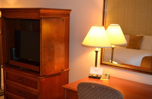 Henniker Hotel | Henniker Motel