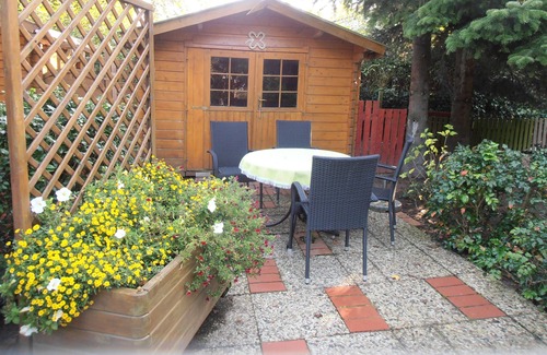 Silberstedt Apartment | Henningsen: Apartment with private entrance and terrace - Ferienwohnung Henningsen