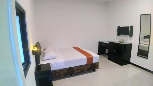 Paciran House | Hennoyustian Homestay